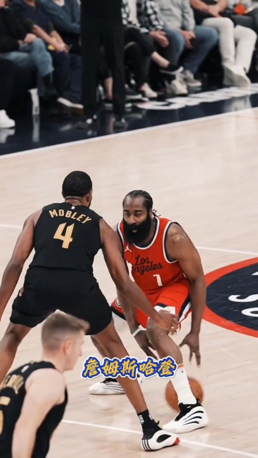 哈登连续七场比赛得分超过关键助攻，巴塞罗那挑战极限！